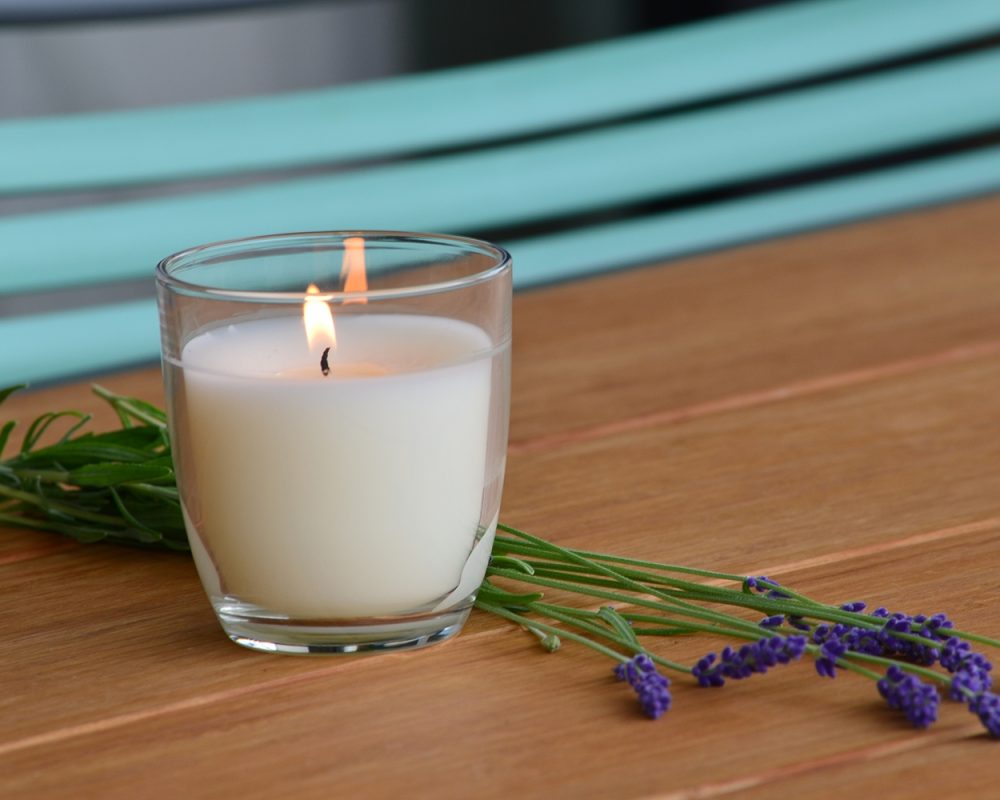 Mückenstoppkerze lavender