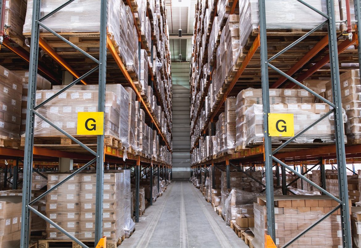 Hochregallager regale